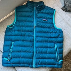 Patagonia vest in great condition!